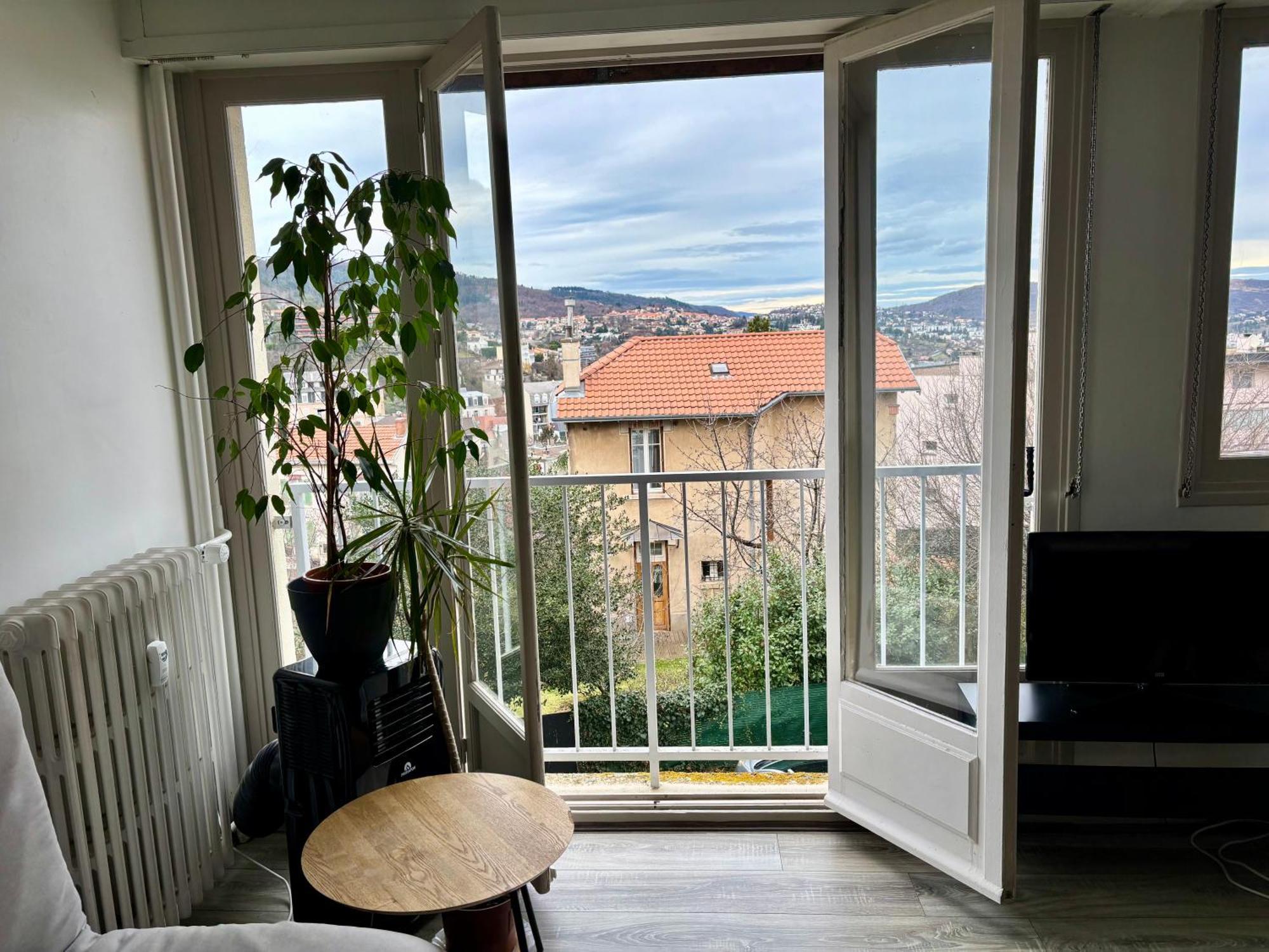 Belle Vue A 500m Des Thermes - Climatise Apartment