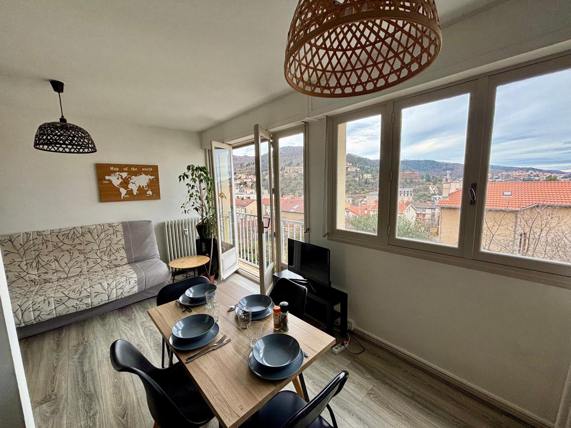 Apartment Belle Vue A 500m Des Thermes - Climatise Royat