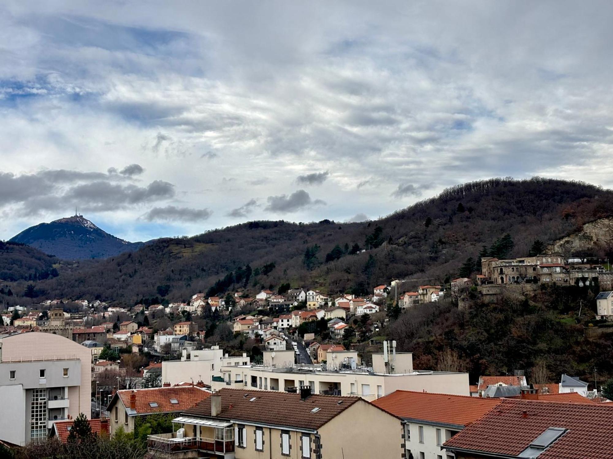 Apartment Belle Vue A 500m Des Thermes - Climatise Royat